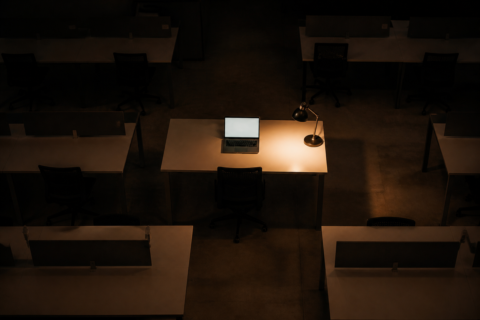 Analytics Data Shows ChatGPT Maintaining Web Traffic Advantage